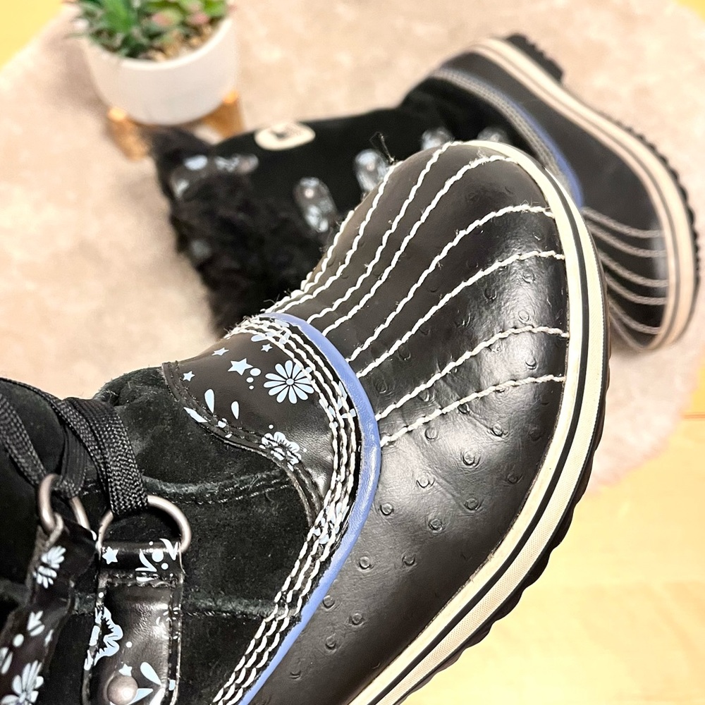 *πHPπ Sorel | Waterproof Joan Of Arctic Boots Daisy Floral Fur Trim Boots SZ5 - Picture 8 of 12